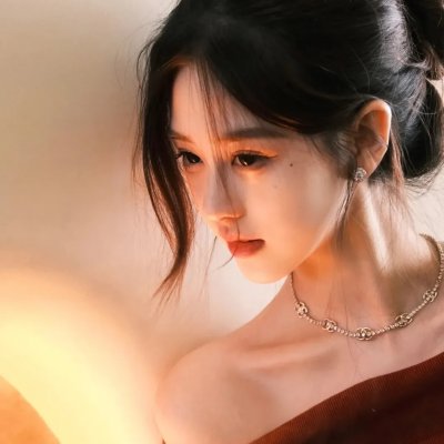 惊叫少女